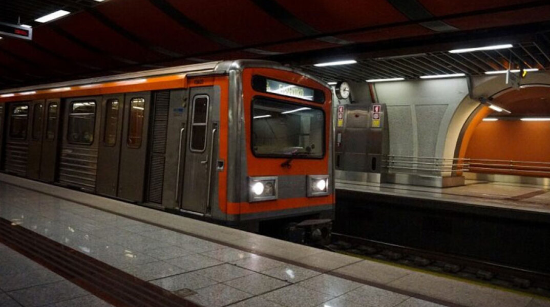 Του Αγίου Πνεύματος το Μετρό θα λειτουργεί με συγκεκριμένες χρονοαποστάσεις ανάμεσα στα δρομολόγια