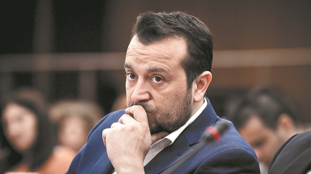 ΣΥΡΙΖΑ για παραπομπή Παππά: Στήνουν ειδικά δικαστήρια για δήθεν πλημμέλημα – Η απάντηση της ΝΔ