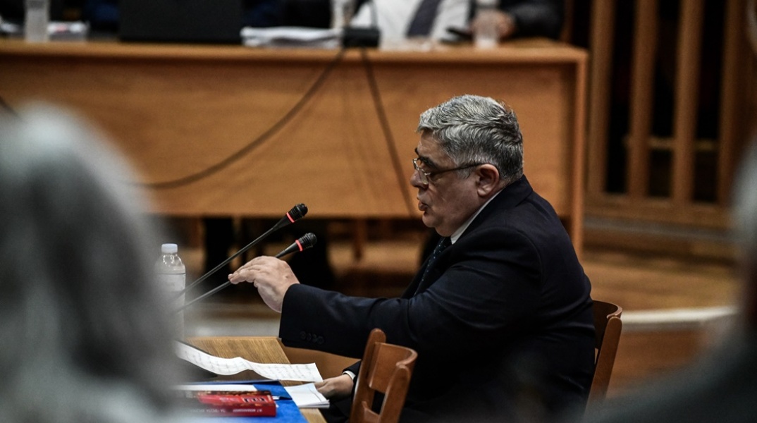 Δίκη Χρυσής Αυγής: Ο Νίκος Μιχαλολιάκος στο εδώλιο του κατηγορουμένου