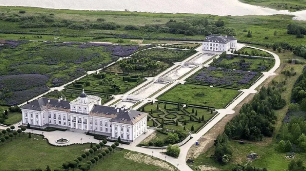 Ρωσία: Ο πρόεδρος της Gazprom ζει ίσως στο πιο ακριβό σπίτι στη Ρωσία, αξίας 240 εκατ. δολαρίων (έρευνα)	