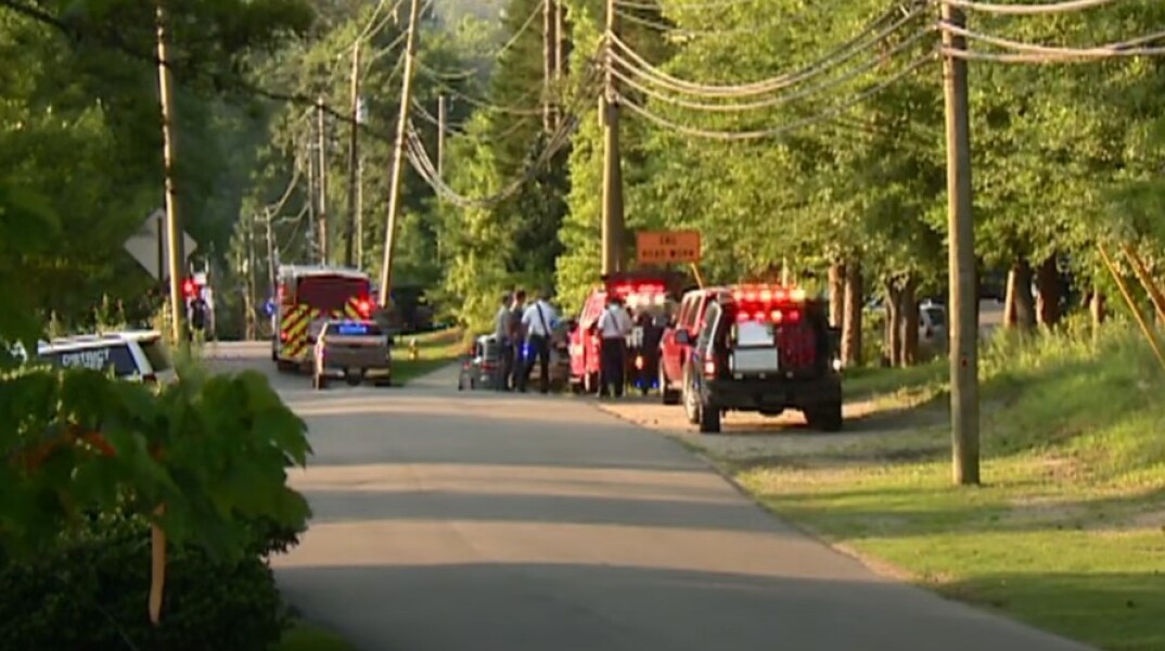 Αλαμπάμα: Οχήματα των αρχών έξω από την εκκλησία που έγινε το επεισόδιο με πυροβολισμούς
