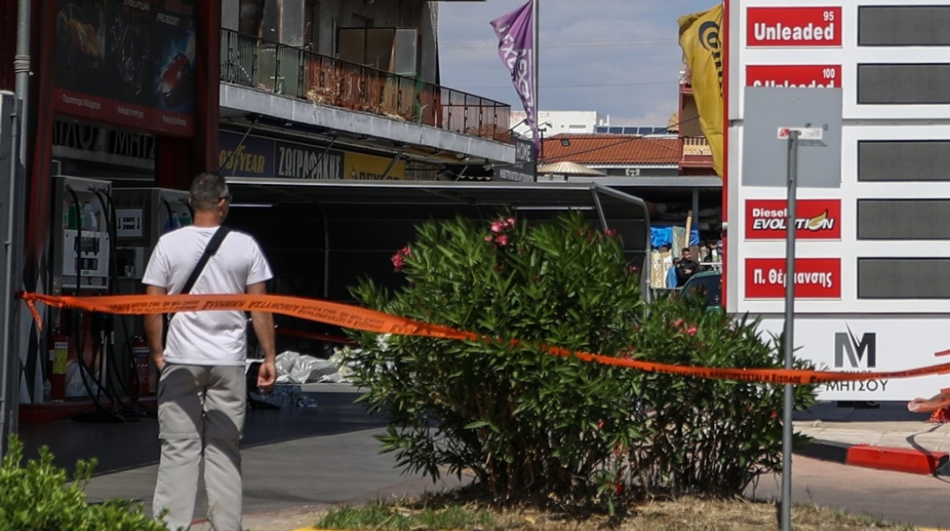 Εκτέλεση 38χρονου ιδιοκτήτη βενζινάδικου στον Γέρακα - Φωτογραφία από το σημείο 