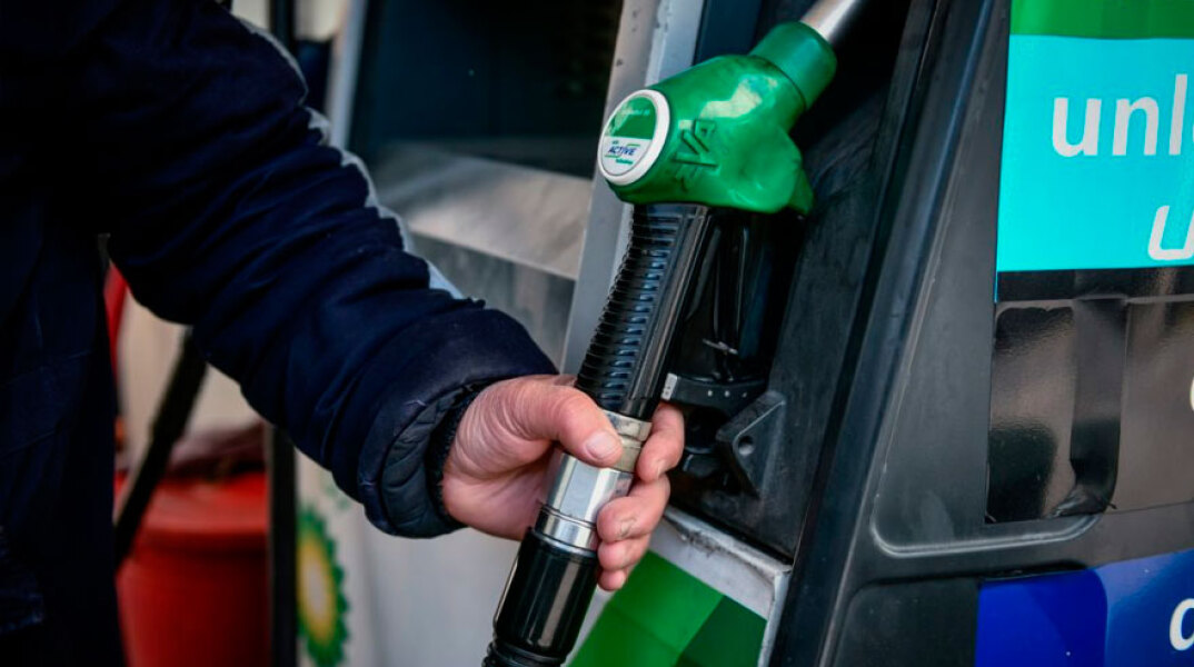 To fuel pass 2 ανεβαίνει στα 80 ευρώ, όπως ανακοίνωσε ο πρωθυπουργός Κυριάκος Μητσοτάκης