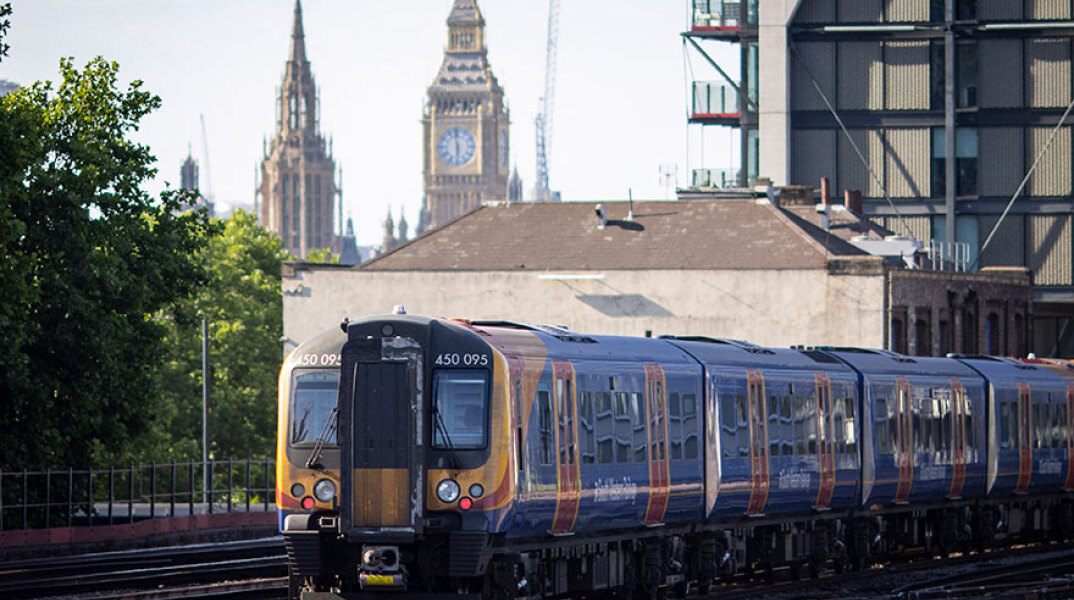 Γενική απεργία στα τρένα στη Βρετανία προκαλεί προβλήματα στα δρομολόγια