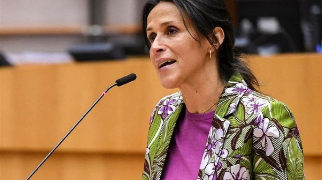 Χρυσούλα Ζαχαροπούλου