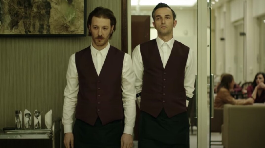 The Waiter - ο Άρης Σερβετάλης σε σκηνή της πρώτης ελληνικής ταινίας που μπαίνει στο Netflix