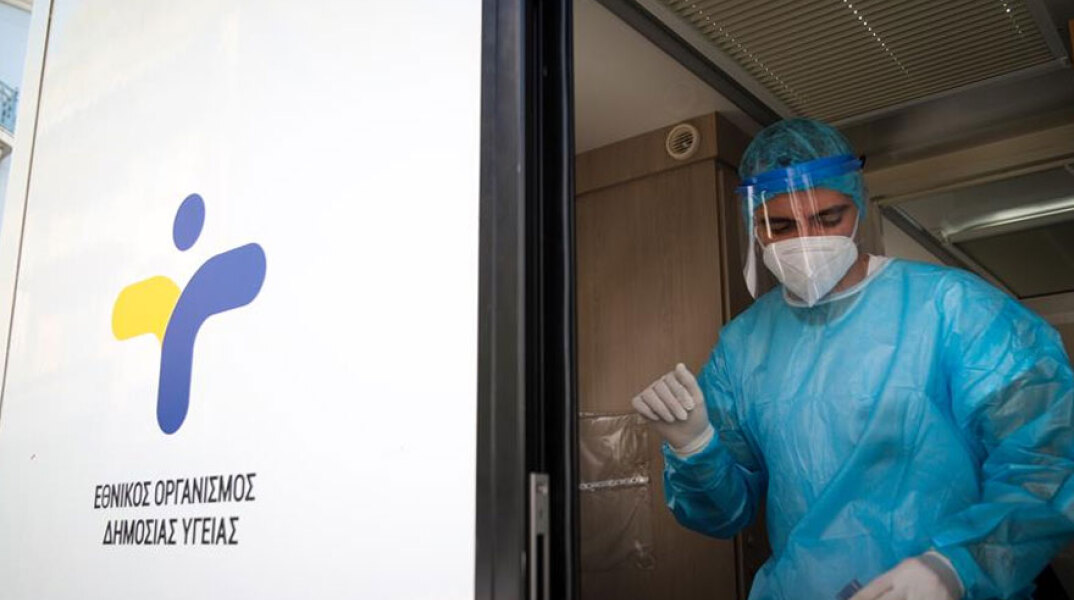 Πάνω από 9.000 τα κρούσματα σήμερα Κυριακή (26/6)