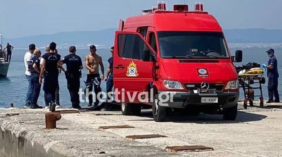 Δύο νεκροί στη Θεσσαλονίκη από την πτώση αυτοκινήτου στη θάλασσα