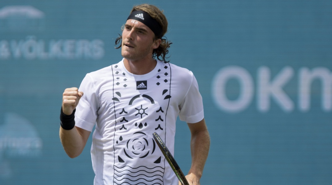 Ο Στέφανος Τσιτσιπάς σε αγώνα τένις