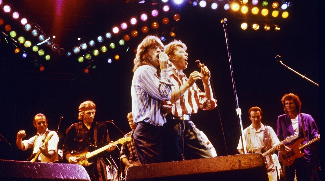 Mick Jagger και David Bowie σε συναυλία