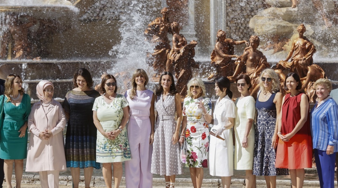 Η Βασίλισσα Λετίθια και οι πρώτες κυρίες των χωρών - μελών του ΝΑΤΟ