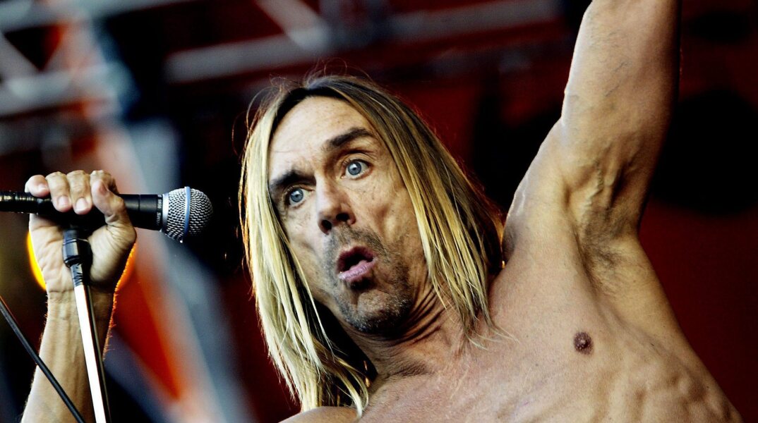 Iggy Pop: Με αφορμή την εμφάνιση του πανκ πατρικίου στο Release Athens 2022, ο Δημήτρης Καραθάνος θυμάται την πρώτη του συναυλία που παρακολούθησε στην Ελλάδα.
