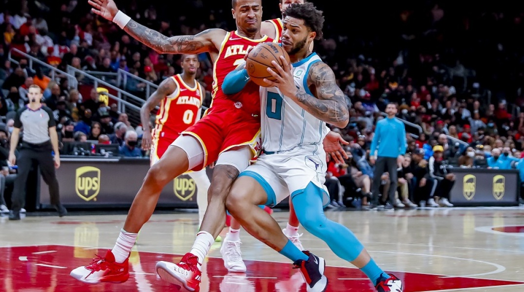 Μάιλς Μπρίτζες: Η σύζυγός του δημοσίευσε φωτογραφίες και τον κατηγορεί για ξυλοδαρμό