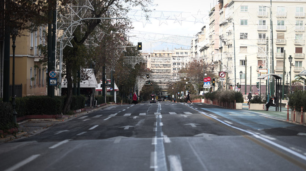 ΣΤΙΓΜΙΟΤΥΠΑ LOCKDOWN 2021 // ΧΑΜΗΛΗ ΚΙΝΗΣΗ ΣΤΟΥΣ ΔΡΟΜΟΥΣ ΤΗΣ ΑΘΗΝΑΣ