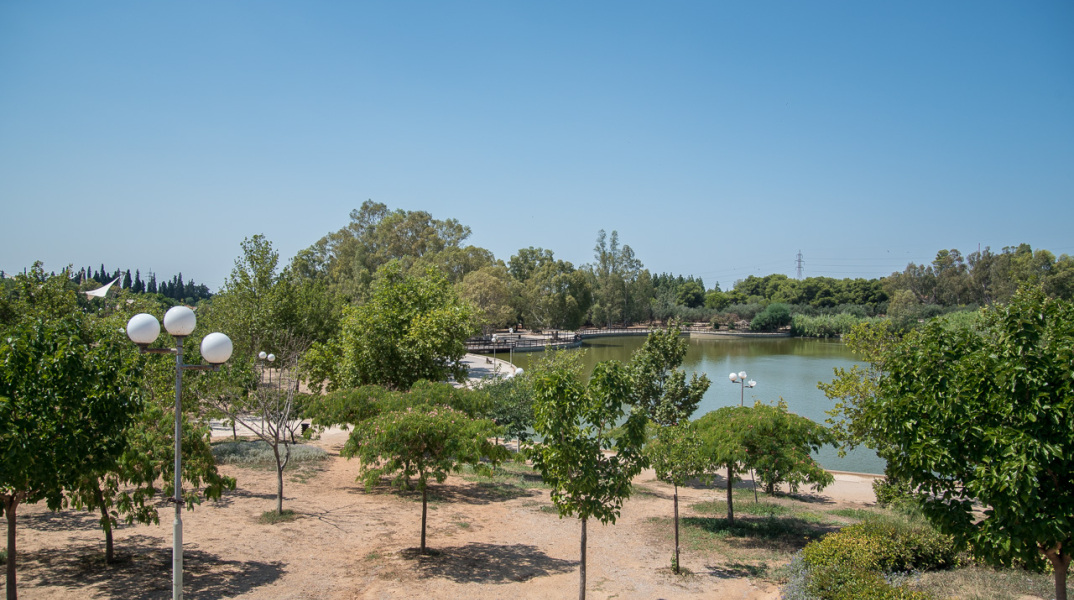 © Θανάσης Καρατζάς