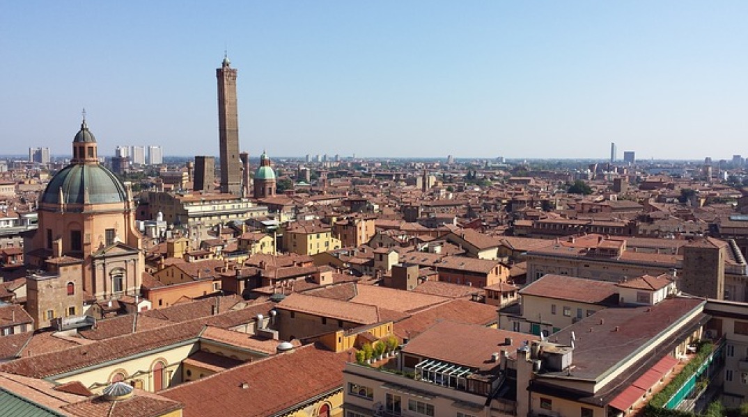 bologna-2630373_640.jpg