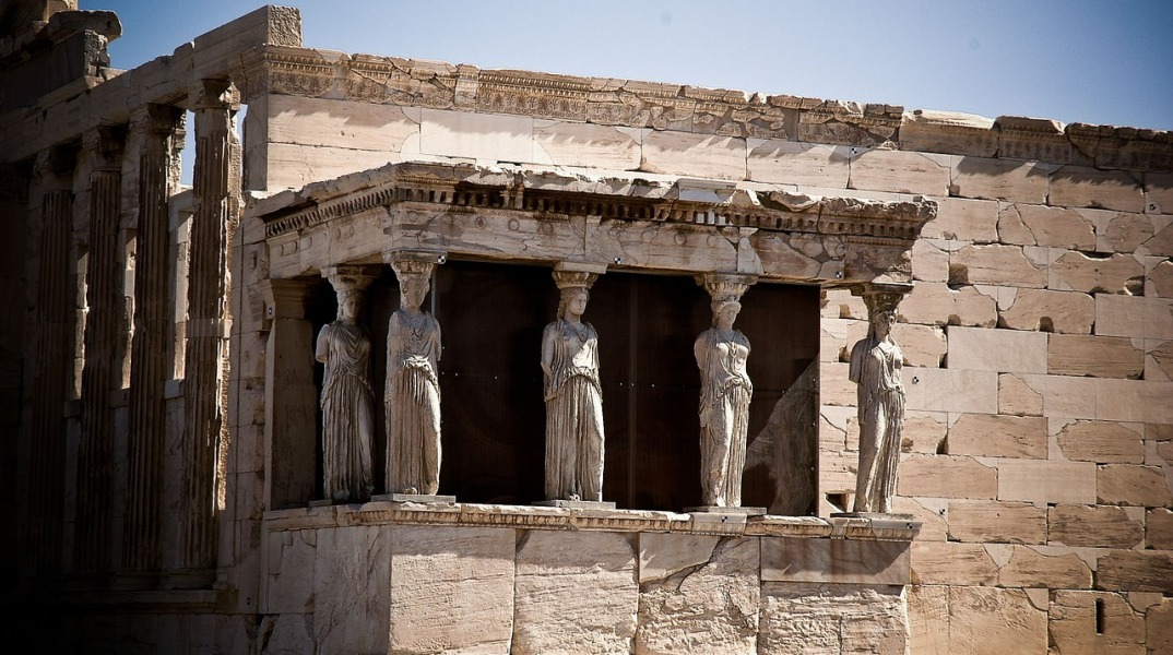 caryatids-515919_1280.jpg