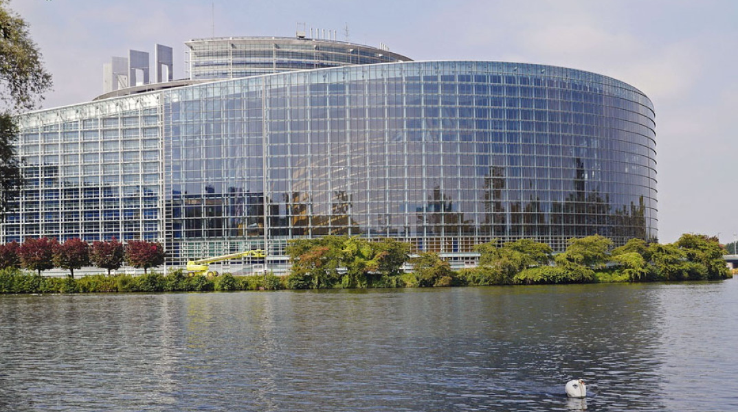 european-parliament-1266491_1280.jpg