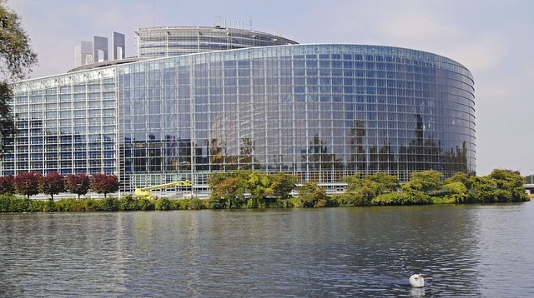 european-parliament-1266491_640.jpg