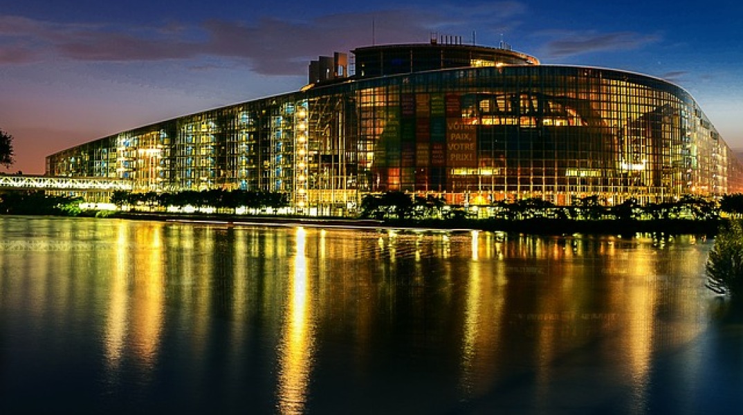 european-parliament-2224221_640.jpg
