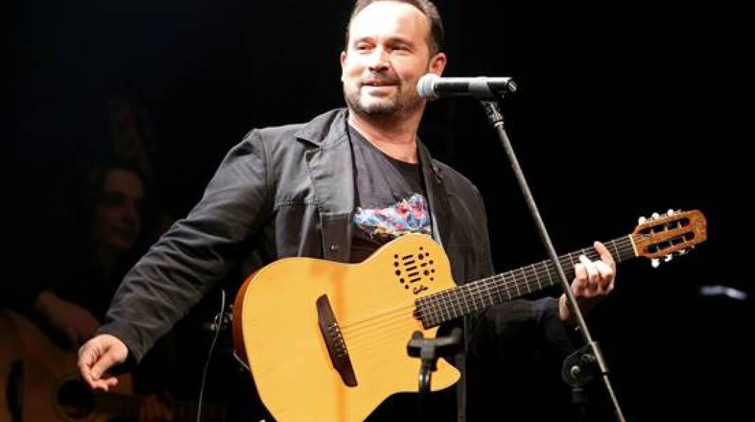 Κώστας Μακεδόνας