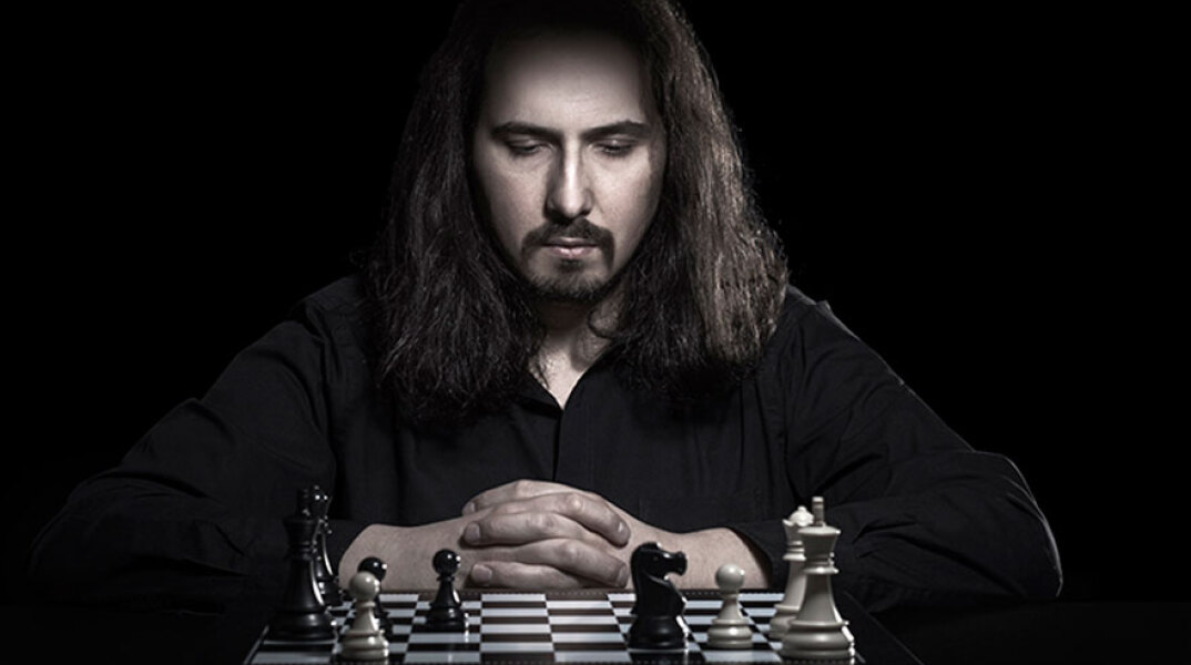 Τάσος Σκούρας