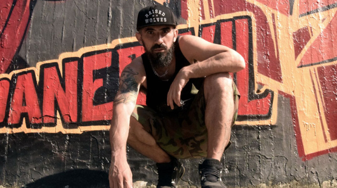 12ος πίθηκος - Αξιοπρέπεια