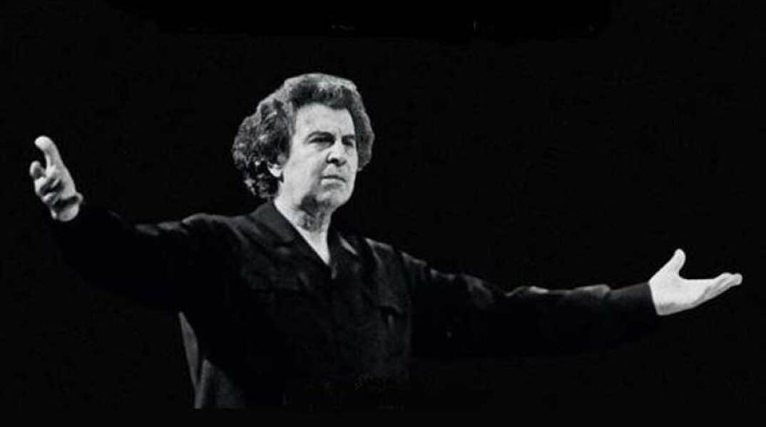 mikis-theodorakis-thriskeia-mou-einai-i-ellada.jpg
