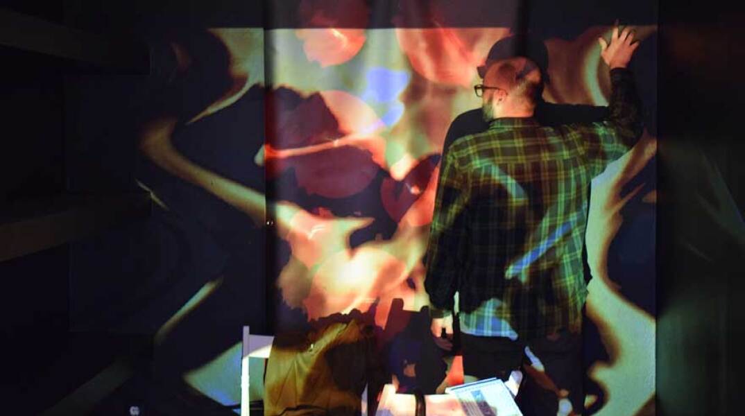 Χρήστος Προσύλης, 21 Αισθήσεις - 21 Senses