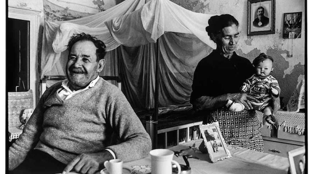 Pamela Browne, Οία - Πορτρέτο ενός Χωριού 1977-1979