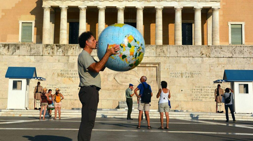 Lorraine Beaulieu & Philippe Boissonnet, «Eco - Spheres» στο My art box by technohoros