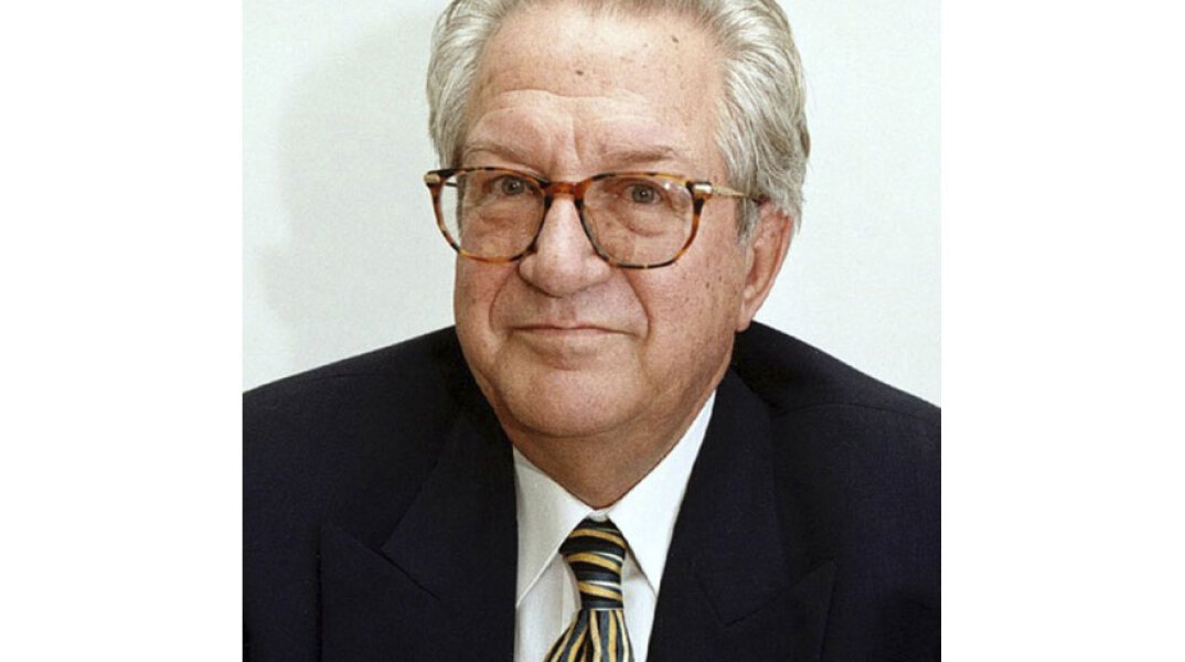 Γιάννης Μαρίνος