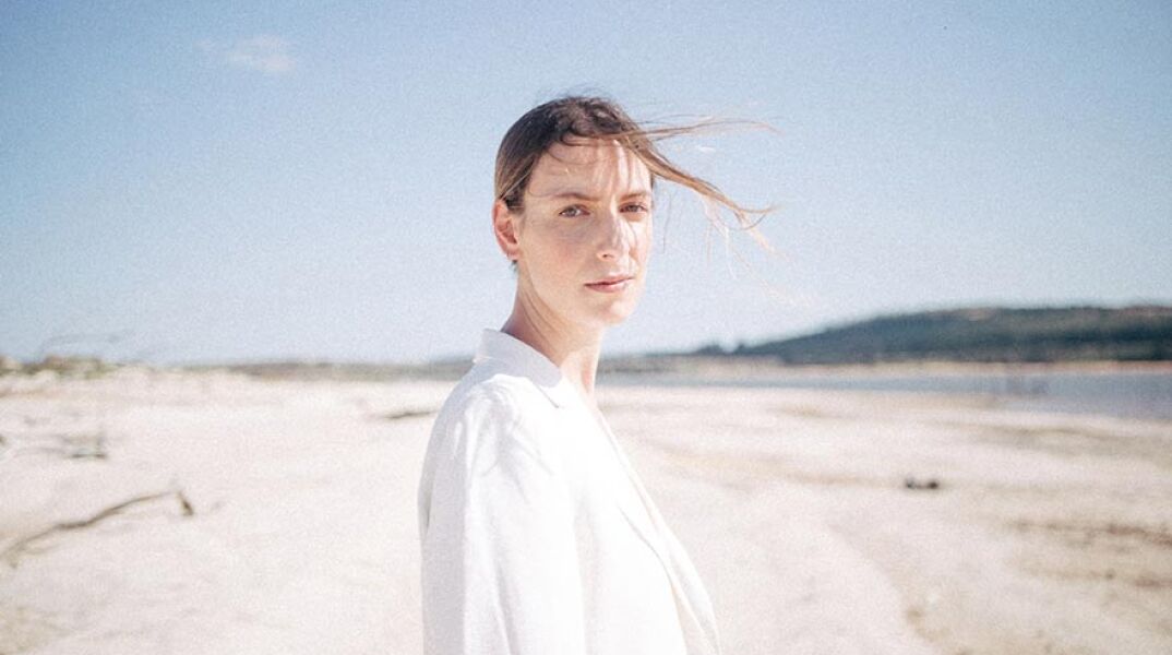 Η Ειρήνη Σκυλακάκη με το «Souvenir» στον Κήπο του Μεγάρου