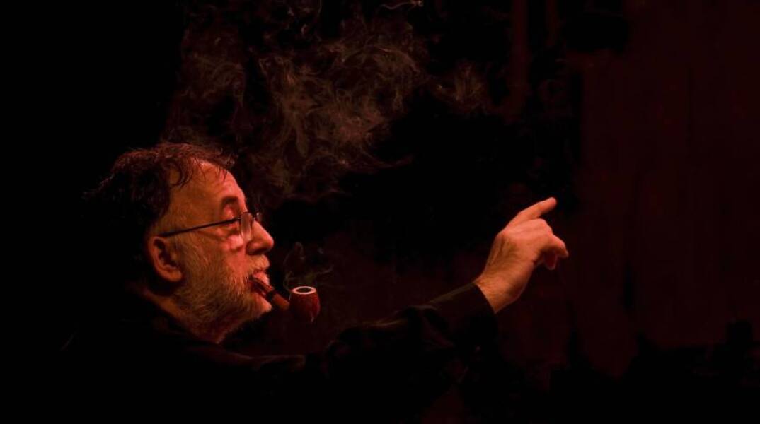 Γιάννης Κότσιρας-Χρήστος Θηβαίος: Αφιέρωμα στον Θάνο Μικρούτσικο στην Τεχνόπολη Δήμου Αθηναίων