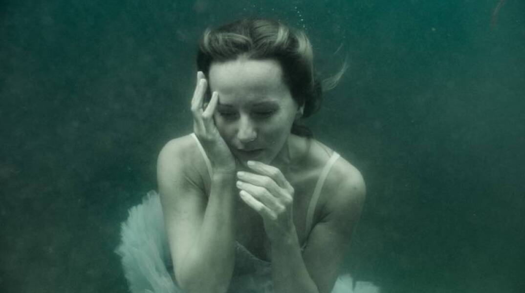 Silence: Ατομική έθεση υποβρύχιας φωτογραφίας της Ρενέ Ρεβάχ στη ΔΛ gallery 