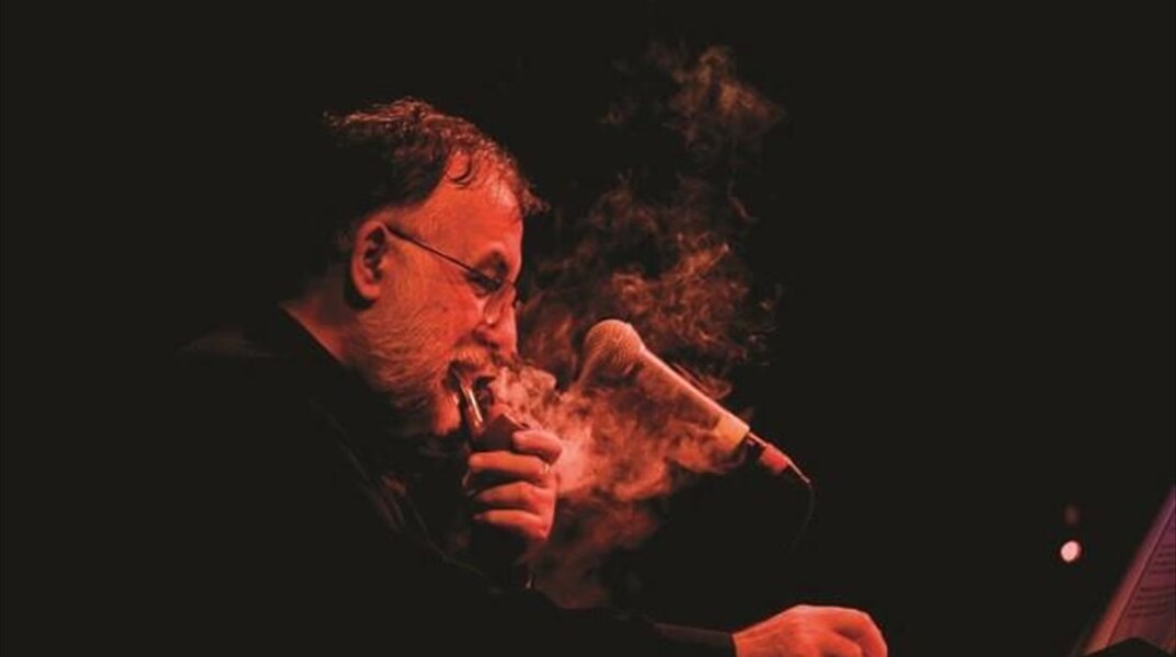 Αφιέρωμα - Θάνος Μικρούτσικος: Το «Εμπάργκο» κι άλλες ιστορίες