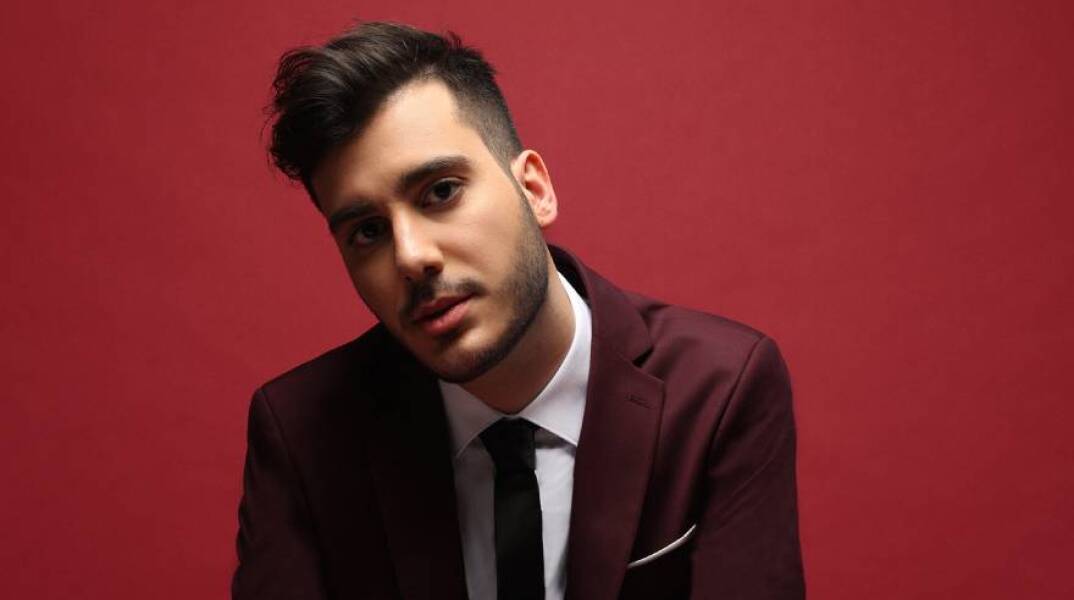 Ο Δημήτρης Κόψης στο Tiki Bar