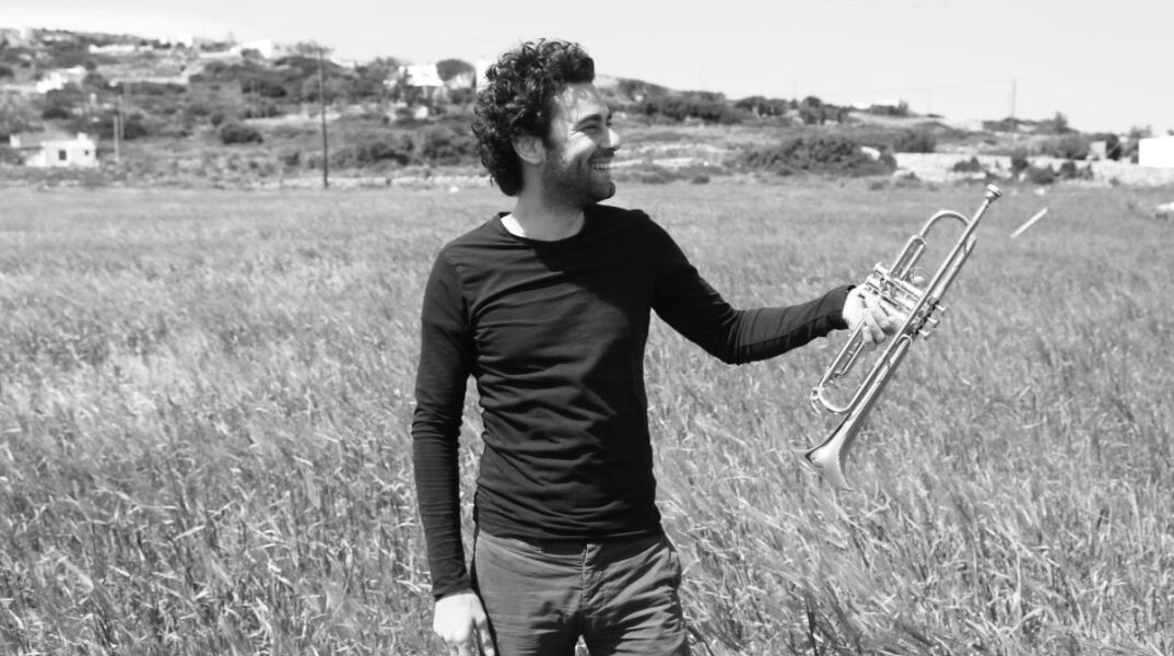 Ο Ανδρέας Πολυζωγόπουλος στη σκηνή του Faust