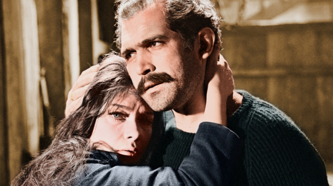 Μια γυναίκα στην αντίσταση, ΤΖΕΝΗ ΚΑΡΕΖΗ, ΚΩΣΤΑΣ ΚΑΖΑΚΟΣ