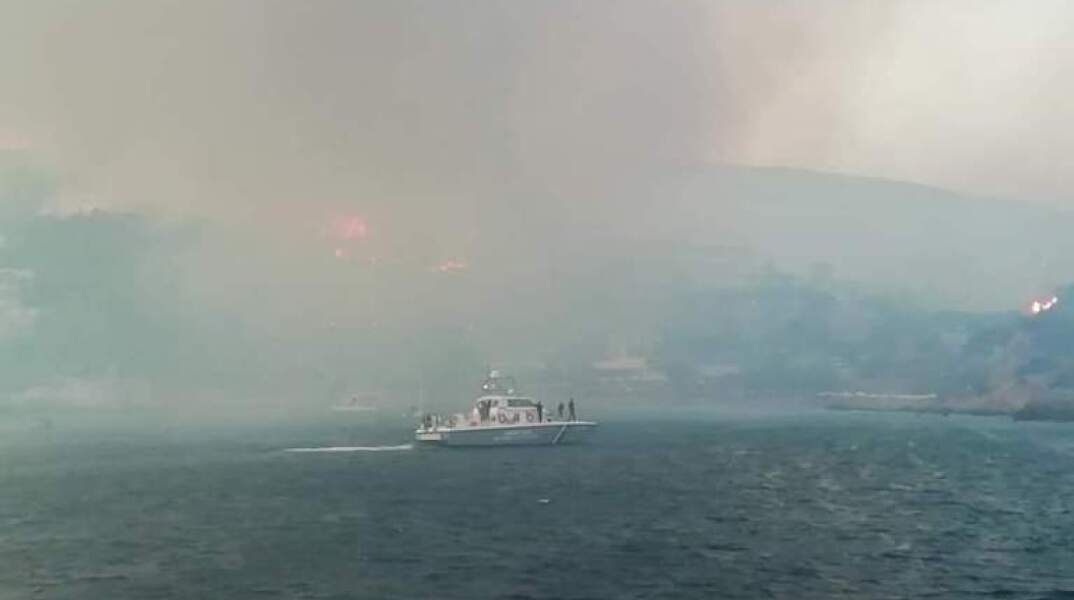 Φωτιά στη Σάμο  
