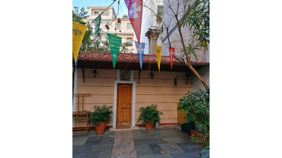 Το εκκλησάκι ο Αγιος Ιωάννης της Κολώνας