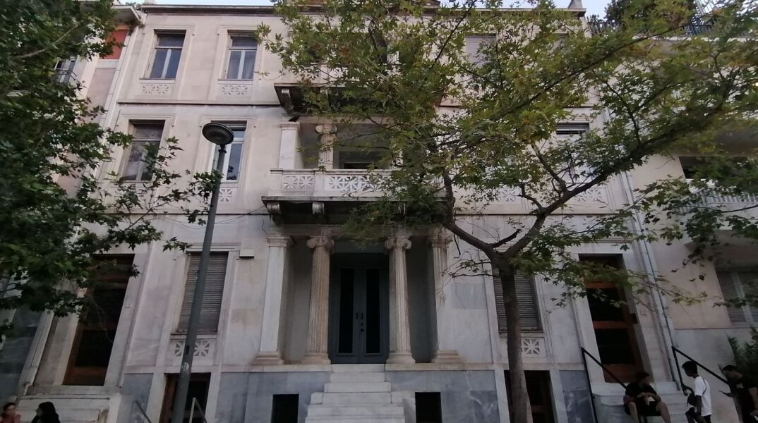 Διονυσίου Αρεοπαγίτου 39