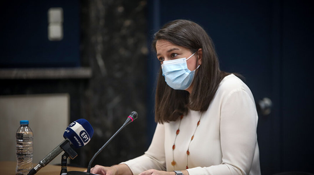 Νίκη Κεραμέως, υπουργός Παιδείας