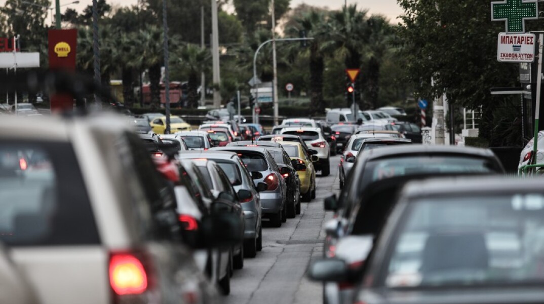Κυκλοφοριακό «χάος» στους δρόμους της Αθήνας