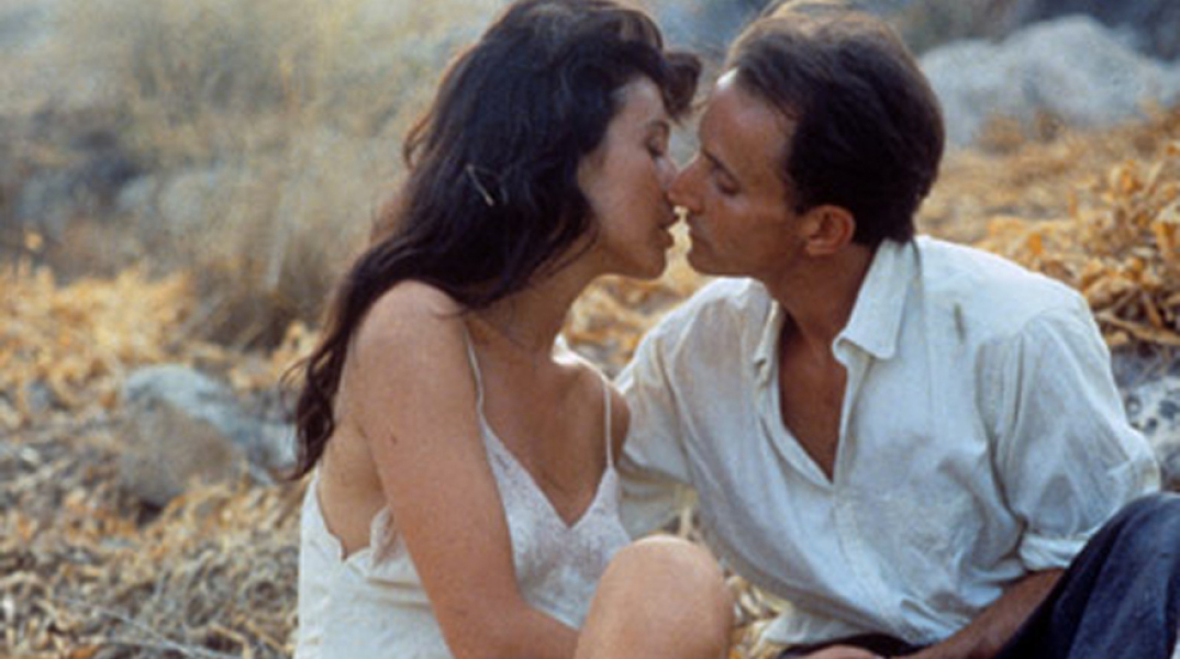 Vana Barba and Giuseppe Cederna in Mediterraneo (1991)