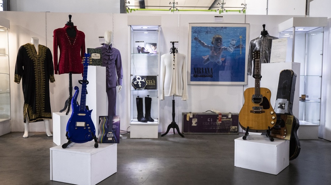 Κιθάρες, ρούχα και αντικείμενα των Nirvana σε μουσείο