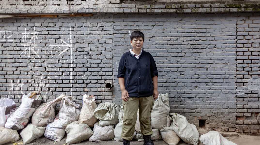 Συνέντευξη: Η φωτογράφος Όλγα Στεφάτου παρουσιάζει στην ATHENS VOICE τις εικόνες της για την ατομική ανεξαρτησία και τη δύναμη της γυναίκας