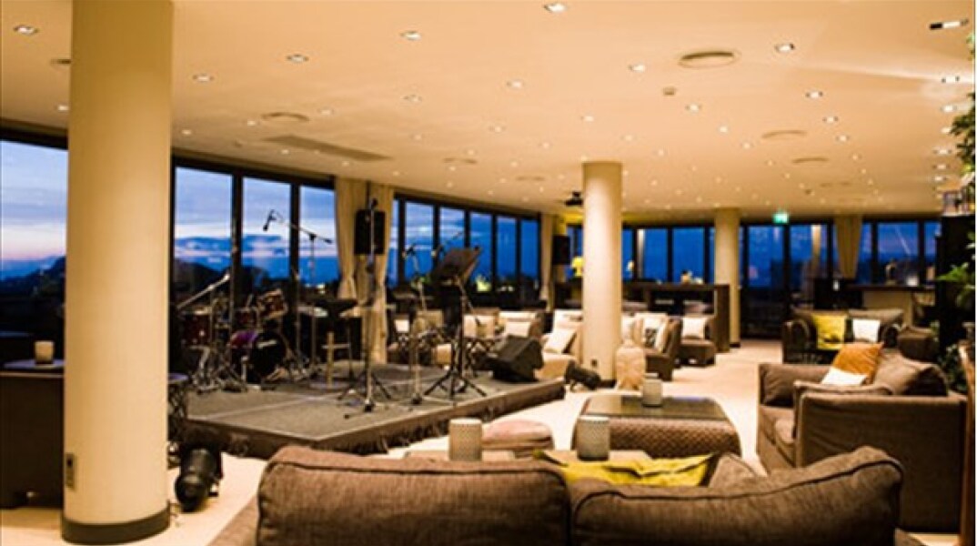 penthouse_21.jpg penthouse_21.jpg