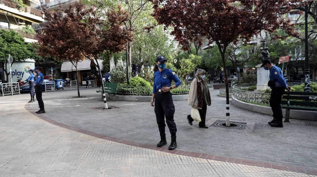 Κυψέλη: Η ομάδα «ΟΔΟΣ» στην πλατεία Αγίου Γεωργίου