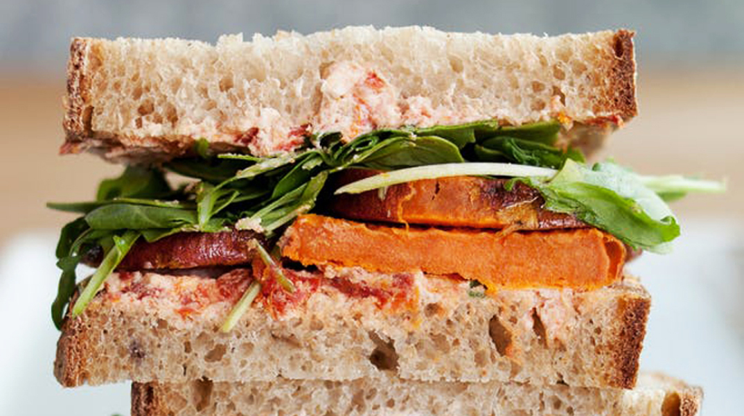 sandwich-anoigma.jpg